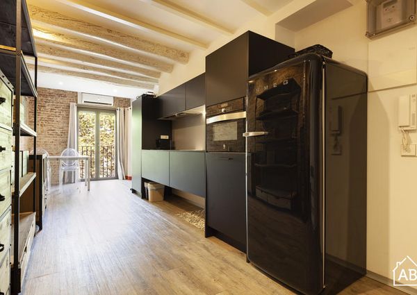 Trendy 1-Bedroom Apartment near Las Ramblas