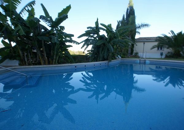 Townhouse for rent in Puerto Banús