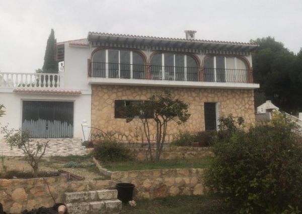 Detached Villa For Long Term Rental in Alfaz Del Pi