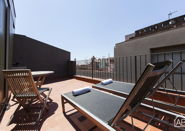 Modern Gothic Quarter Apartment with a Private Terrace