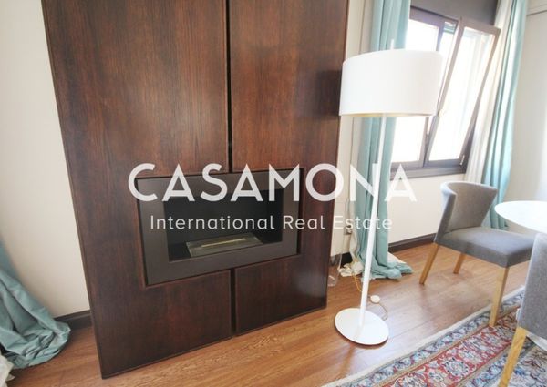Stylish 1 Bedroom Apartment with Balcony Overlooking La Rambla