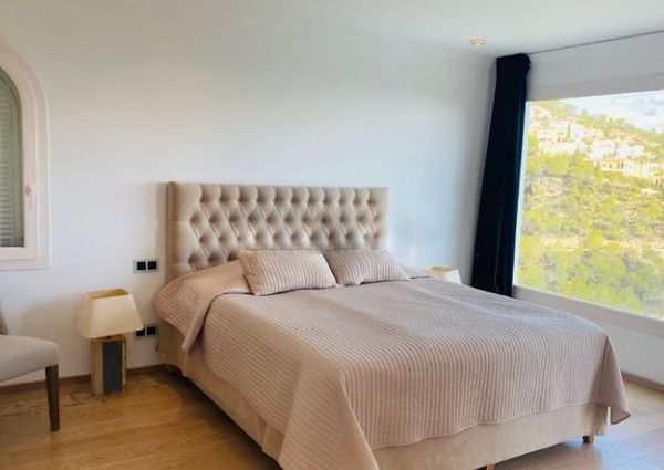 4 bedroom villa with sea views for rent in Costa den Blanes
