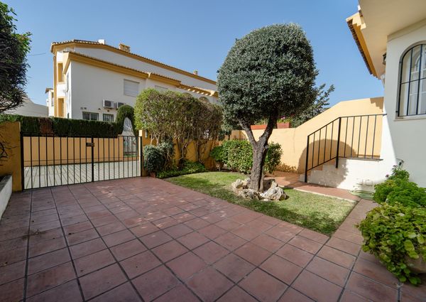 Town House for long term rent in Costabella, Marbella East