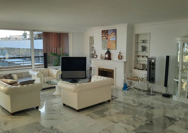 Spacious sea view apartment in Palma