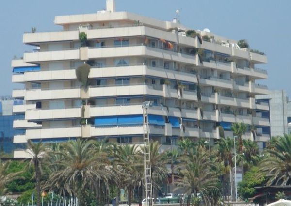 Apartment, Middle Floor in Puerto Banús