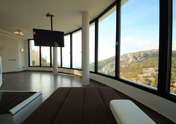 Villa for rent in Javea