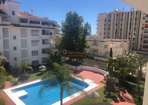 For rent MID SEASON from 01/10/23 to 30/06/24 magnificent apartment with sea views in La Carihuela [ Torremolinos )