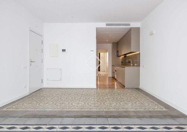New build 2 Bedroom penthouse with 15m² terrace for rent in El Born, Barcelona