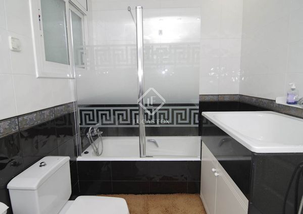 Large house for rent in La Pineda near the beach and international schools