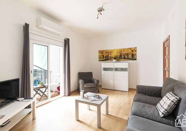 Modern and Bright Two Bedroom Apartmentin the Sants District