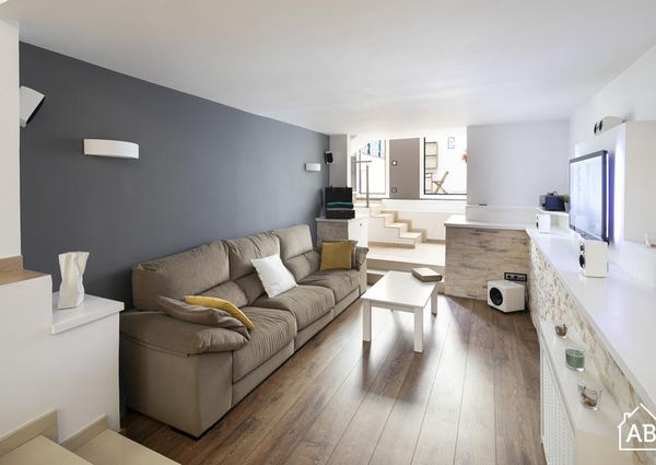 Beautiful Duplex Apartment for 2 with Private Terrace in Sant Martí