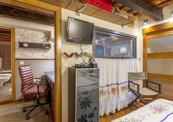 Impressive 4-bedroom duplex for rent in Ciutat Vella, Valencia