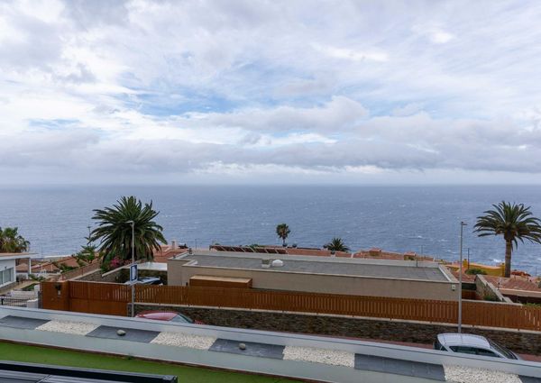 Luxury villa in Radazul Bajo – 0067-03526