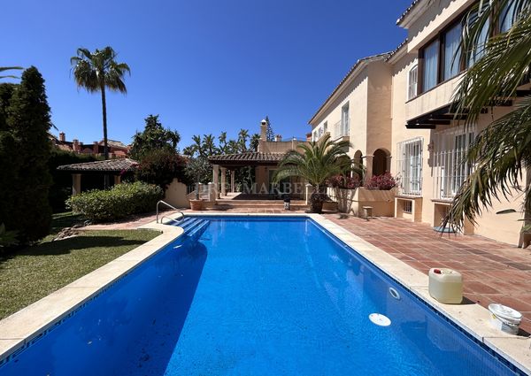 Villa in Marbella Este
