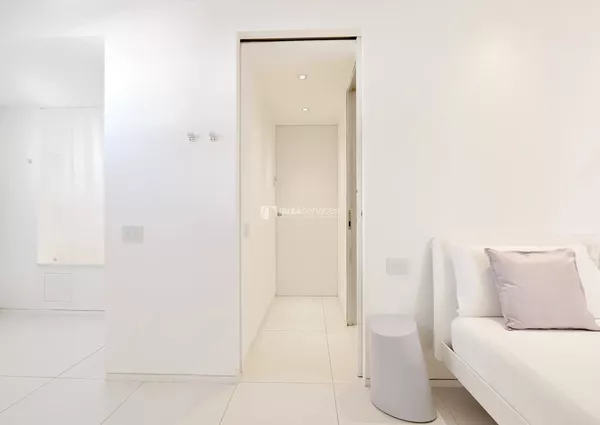 1071 Rent 2 bedroom apartment in Patio Blanco  Botafoch