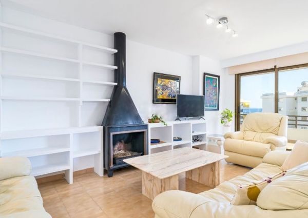 Sea view apartment in portals to rent