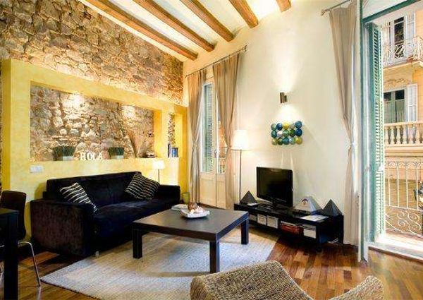 Beautifully decorated apartment in the old town of Barcelona