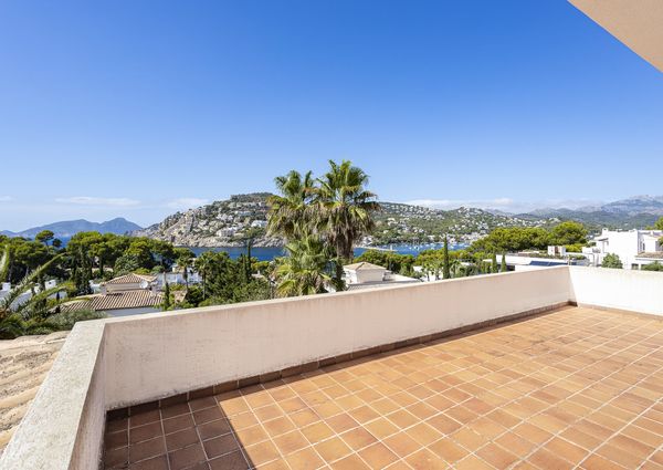 Villa with sea views in Puerto Andratx