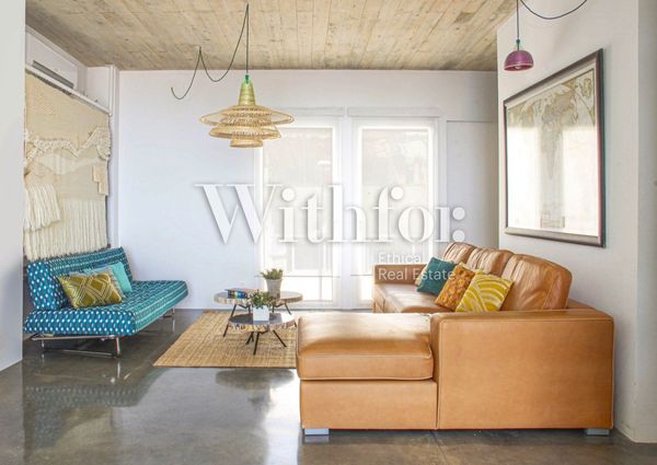 Exclusive designer house with swimming pool and panoramic views of Barcelona