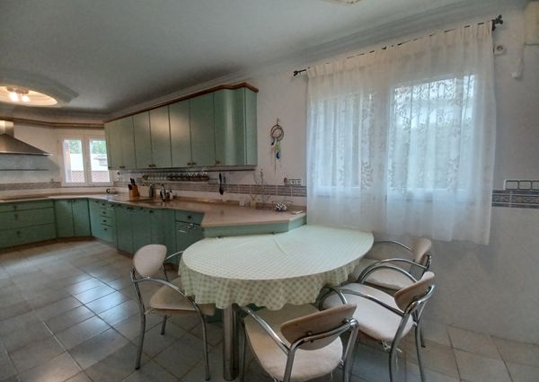 VILLA for rent in Moraira with 5 bedrooms