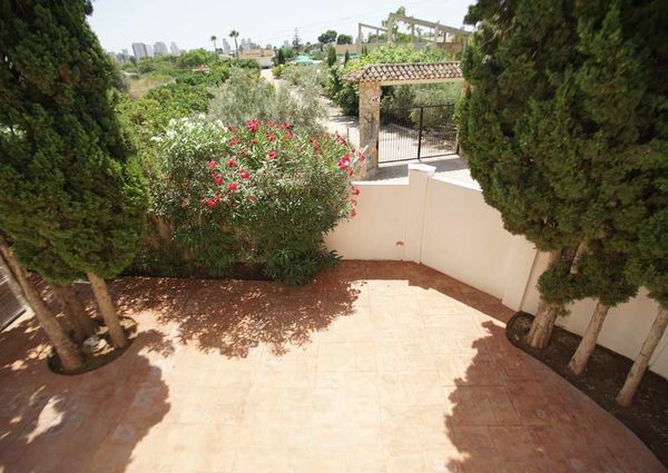 Unfurnished Semi Detached Villa  For Long Term Rental