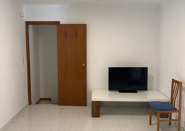 Se alquila casa de pueblo en Orba