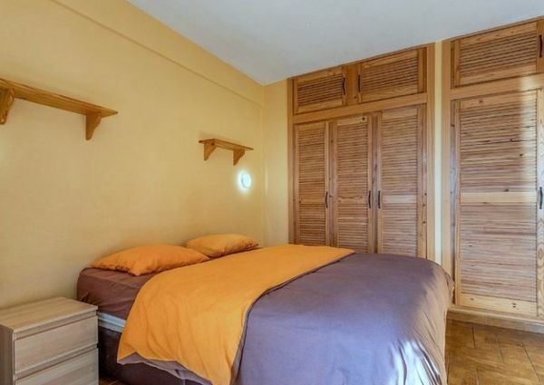 Two bedroom apartment in santa ponsa to rent