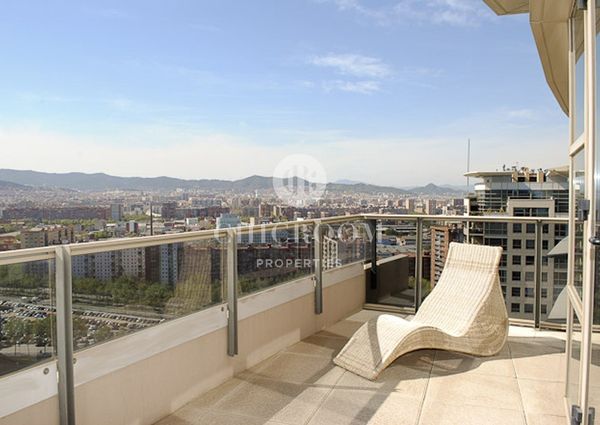 Penthouse for rent with sea views in Barcelona Illa del Llac
