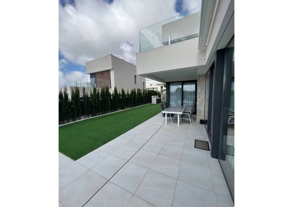 Brand new villa on Sierra Cortina, Alicante (key ready)