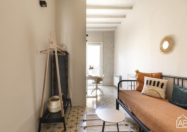Charming Poble Nou Apartment with Balcony near to the Beach