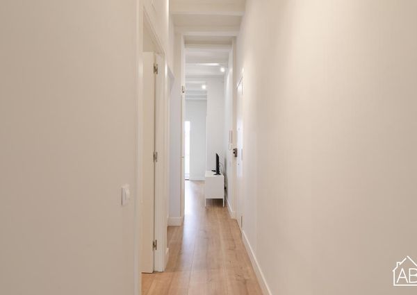 Renovated two bedroom apartment near Camp Nou