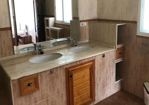 Villa Long Term Rental Unfurnished