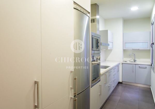 Unfurnished 2 bedroom apartment for rent Eixample