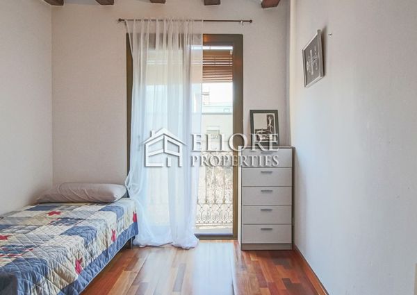 Nice Furnished 2 Beds Apartment in Las Ramblas