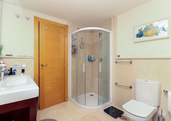 Apartment in Benahavis