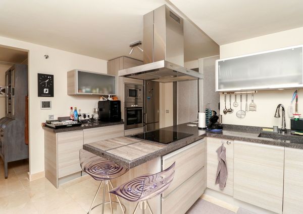 Apartment in Benahavis