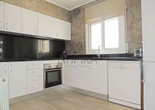 Three floors house for temporary rent in Montemar, Castelldefels